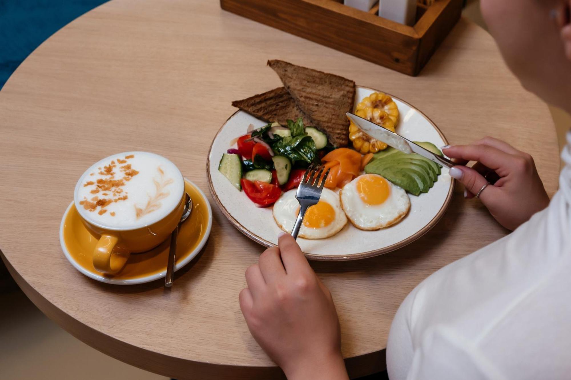 Victoria Hotel Uralsk Luaran gambar