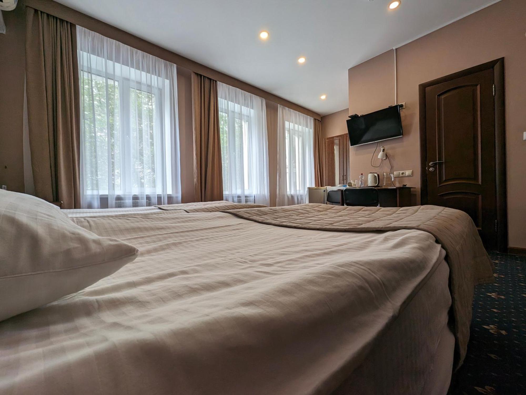 Victoria Hotel Uralsk Luaran gambar