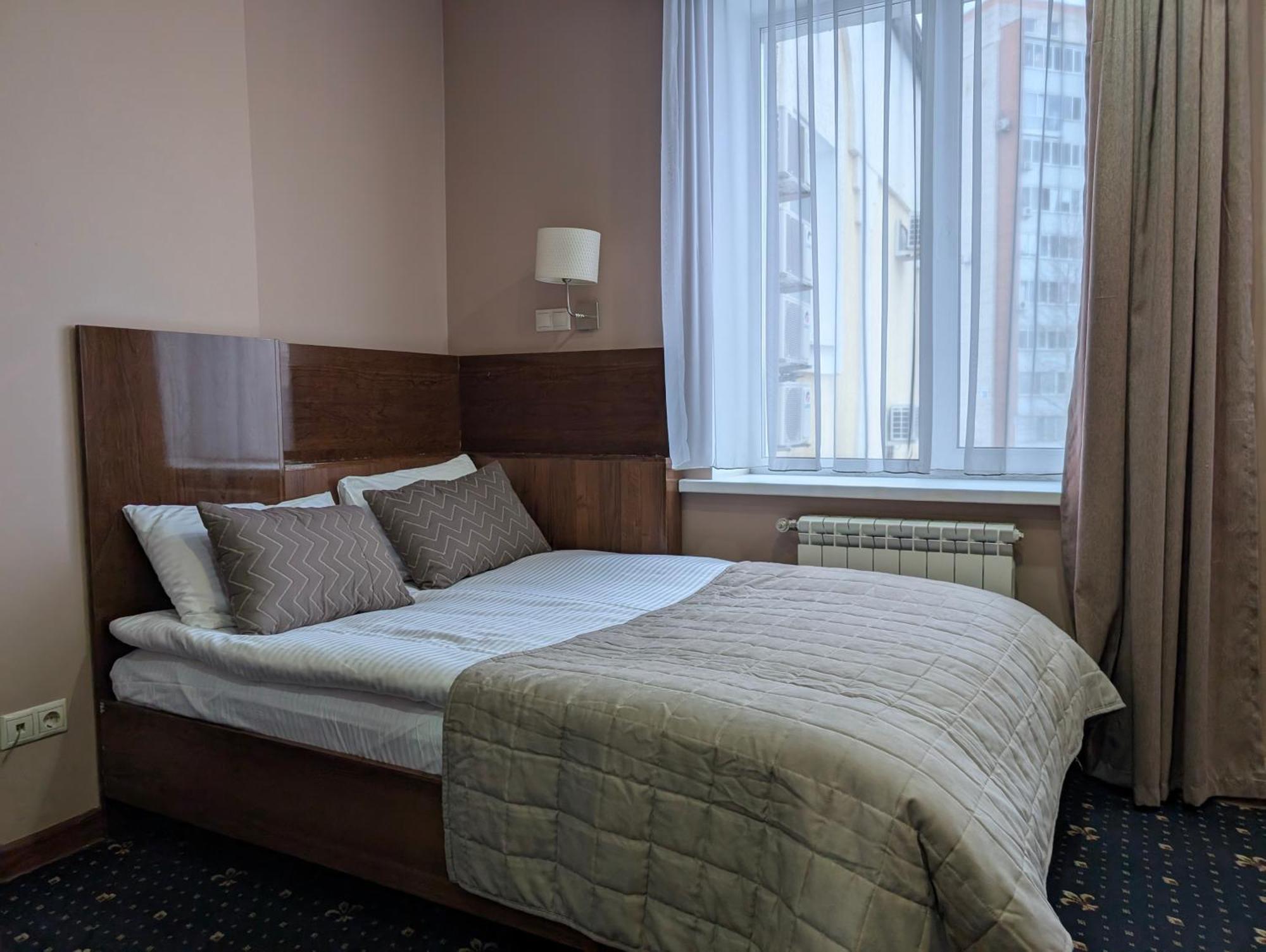 Victoria Hotel Uralsk Luaran gambar